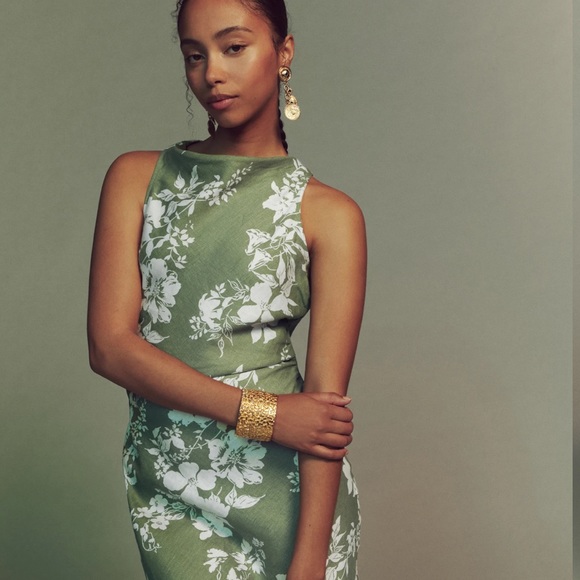 Cassette Linen Dress in Willow - Picture 3 of 8